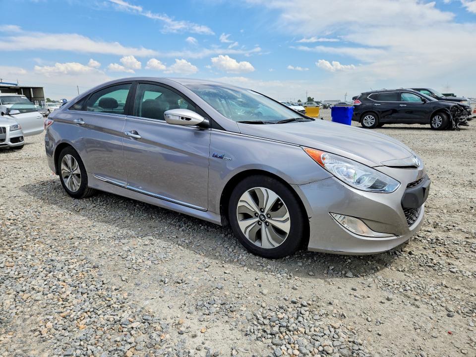 2013 Hyundai Sonata VIN KMHEC4A45DA090473 COPART salvage auction — SIDE, Co - Public - Salvage Title, sold $625 on 2026-07-21 (photo 4)