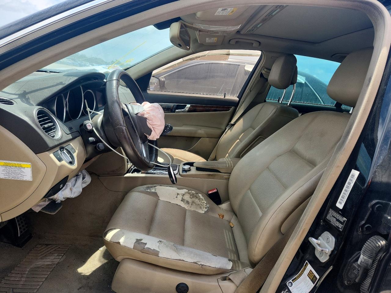 2014 Mercedes-Benz C-Class VIN WDDGF4HBXEG233768 COPART salvage auction — Front End, FL - CERT OF TITLE-REBUILT, sold $275 on 2026-06-30 (photo 7)