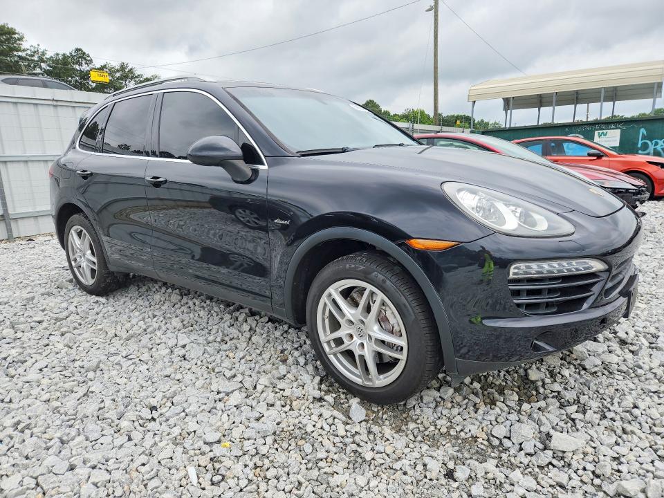 2013 Porsche Cayenne VIN WP1AF2A25DLA22397 COPART salvage auction — MINOR DENT/SCRATCHES, Sc - Cert Of Title-Lemon Law, sold $6,600 on 2026-07-02 (photo 4)