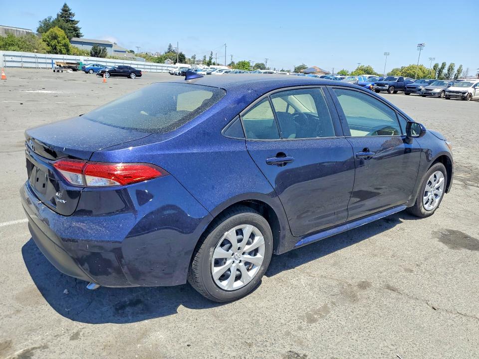 2025 Toyota Corolla VIN JTDBCMFE0S3086504 COPART salvage auction — FRONT END, Ca - Salvage Certificate, sold $8,700 on 2026-07-17 (photo 3)