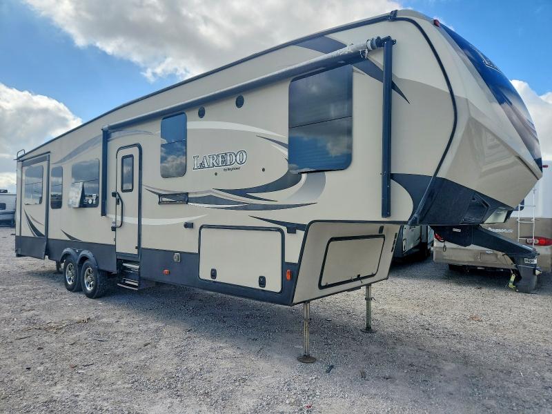 2017 Keystone Laredo VIN 4YDF34224HE601687 — COPART salvage auction photo