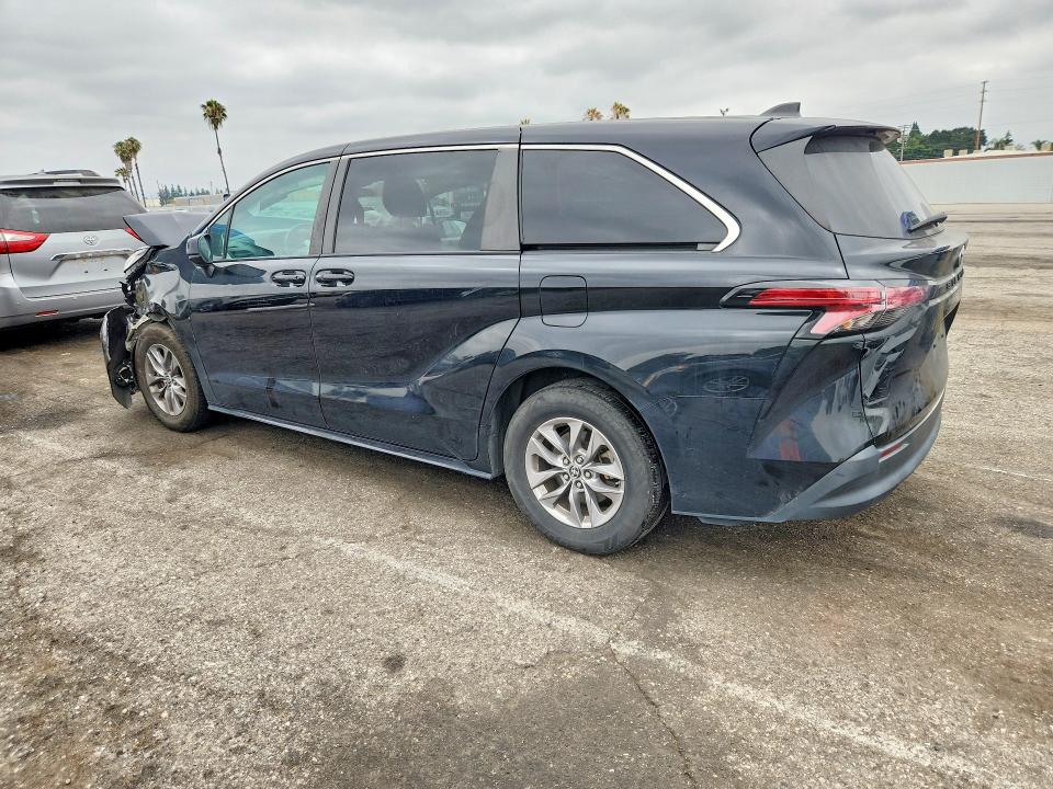 2022 Toyota Sienna VIN 5TDKRKEC6NS123982 COPART salvage auction — FRONT END, Ca - Salvage Certificate, sold $100 on 2026-07-28 (photo 2)