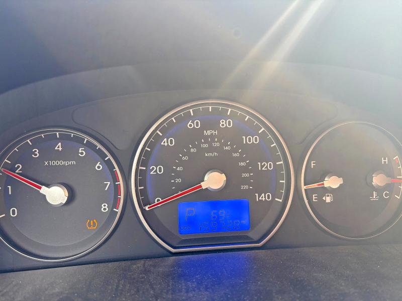 2012 Hyundai Santa fe VIN 5XYZGDAB9CG103362 COPART salvage auction — NORMAL WEAR, Me - Certificate Of Title (P), sold $2,550 on 2026-07-24 (photo 8)