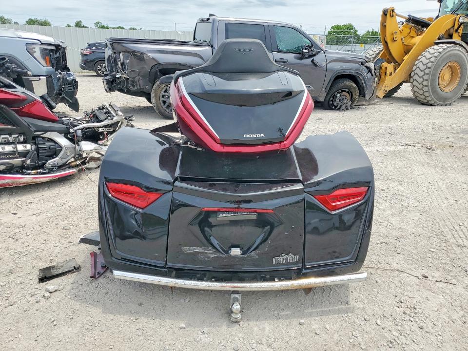2021 Honda Gl1800c VIN JH2SC7956MK300831 COPART salvage auction — FRAME DAMAGE, Ky - Cert Of Title-Salvage, sold $3,600 on 2026-07-30 (photo 4)
