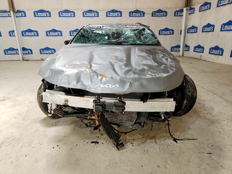 2025 Kia K5 VIN KNAG64J71S5346741 COPART salvage auction — REAR END, Tn - Certificate Of Title, sold $650 on 2026-07-30 (photo 5)
