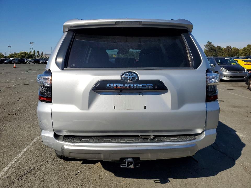 2020 Toyota VIN JTEBU5JR7L5811787 COPART salvage auction — FRONT END, Ca - Salvage Certificate, sold $15,800 on 2026-07-31 (photo 6)