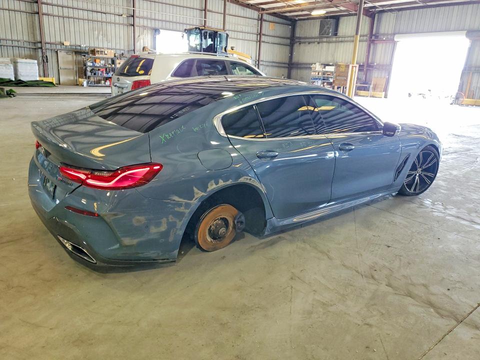 2020 BMW M8 VIN WBAGV8C09LCE51327 COPART salvage auction — SIDE, Fl - Cert Of Title Slvg Rebuildable, sold $10,200 on 2026-08-17 (photo 3)