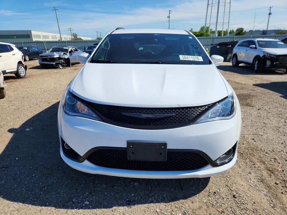 2019 Chrysler VIN 2C4RC1EG3KR527386 COPART salvage auction — REAR END, Il - Salvage Certificate, sold $375 on 2026-07-29 (photo 5)