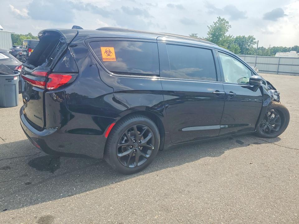 2027 Chrysler Pacifica VIN 2C4RC1GG6VR552901 COPART salvage auction — ALL OVER, Fl - Cert Of Title Slvg Rebuildable, sold $5,650 on 2026-07-04 (photo 3)