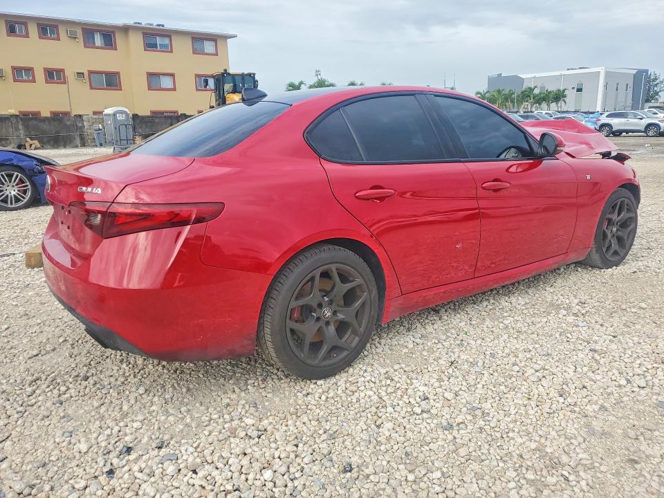 2022 Alfa romeo Giulia VIN ZARFAMBN4N7663728 COPART salvage auction — FRONT END, Fl - Certificate Of Destruction, sold $950 on 2026-08-21 (photo 3)