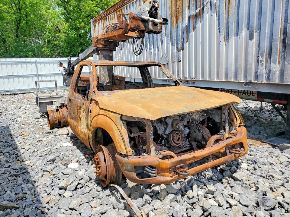 2016 Ford F-450 super duty VIN 1FDUF4GT4GEC34268 COPART salvage auction — BURN, OH - CERTIFICATE OF TITLE, sold $175 on 2026-07-09 (photo 4)