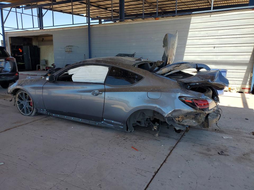 2011 Hyundai Genesis VIN KMHHU6KH4BU062182 COPART salvage auction — ROLLOVER, AZ - CERT OF TITLE - SALVAGE, sold $250 on 2026-07-14 (photo 2)