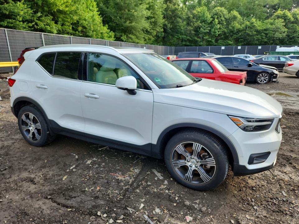 2019 Volvo Xc40 VIN YV4AC2HL0K2061617 COPART salvage auction — WATER/FLOOD, Md - Cert Of Salvage-Flood Damage, sold $5,900 on 2026-07-17 (photo 4)