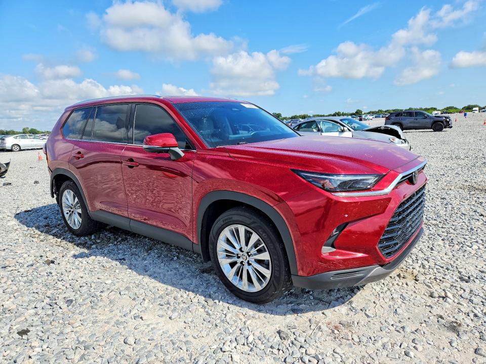 2024 Toyota Highlander VIN 5TDAAAB51RS035477 COPART salvage auction — REAR END, Fl - Certificate Of Destruction, sold $400 on 2026-07-28 (photo 4)