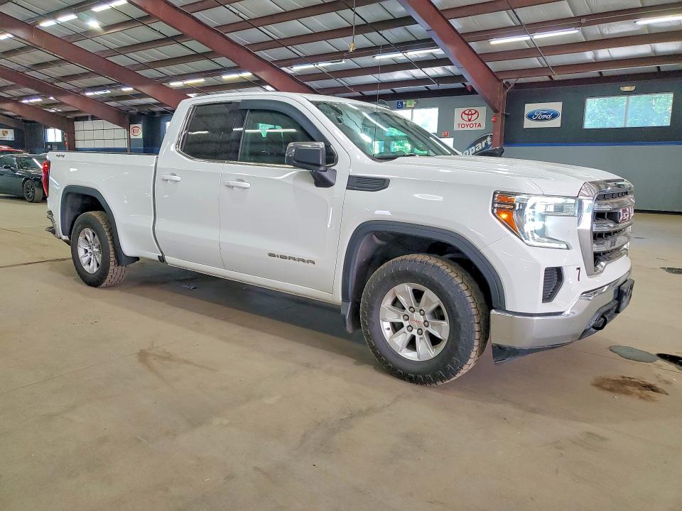 2019 Gmc SIERRA VIN 1GTR9BEK7KZ311040 COPART salvage auction — MINOR DENT/SCRATCHES, Vt - Certificate Of Title, sold $16,500 on 2026-07-30 (photo 4)