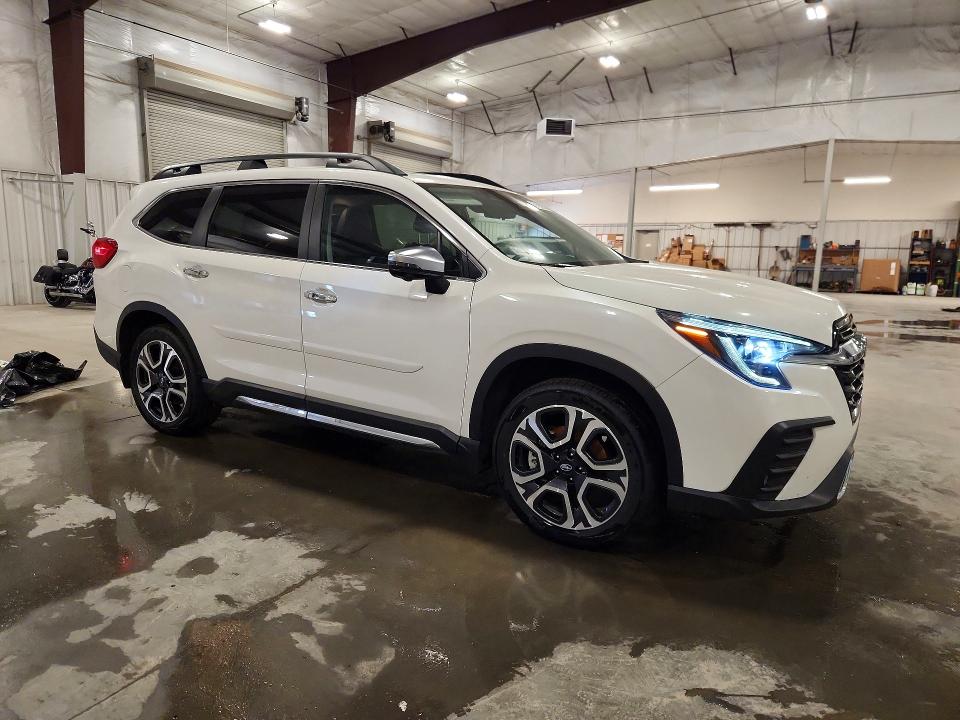 2023 Subaru Ascent VIN 4S4WMAWD2P3429322 COPART salvage auction — REAR END, MN - CERT OF TITLE-SALVAGE, sold $13,700 on 2026-07-14 (photo 4)