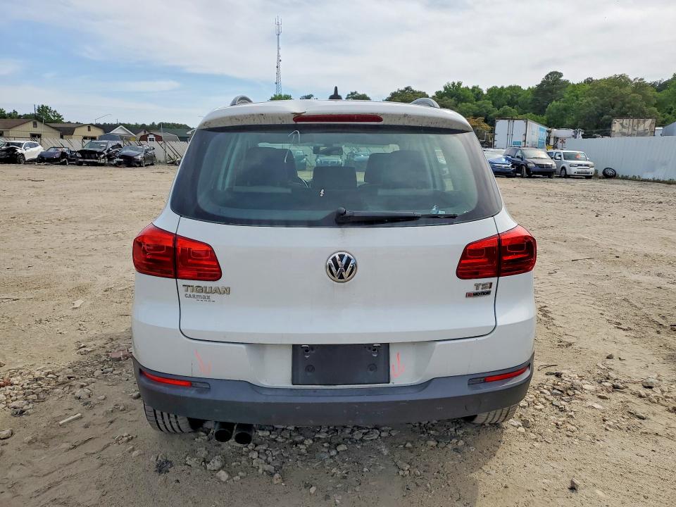 2017 Volkswagen Tiguan VIN WVGBV7AX4HW511553 COPART salvage auction — FRONT END, Md - Cert Of Salvage < 75% Damage, sold $2,250 on 2026-08-11 (photo 6)