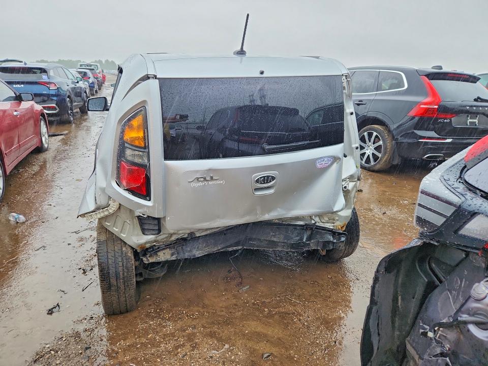 2010 Kia Soul VIN KNDJT2A22A7164317 COPART salvage auction — REAR END, Il - Salvage Certificate, sold $350 on 2026-07-09 (photo 6)