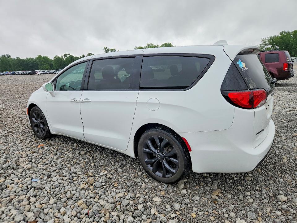 2018 Chrysler Pacifica VIN 2C4RC1FGXJR351854 COPART salvage auction — NORMAL WEAR, Oh - Certificate Of Title, sold $3,450 on 2026-07-16 (photo 2)