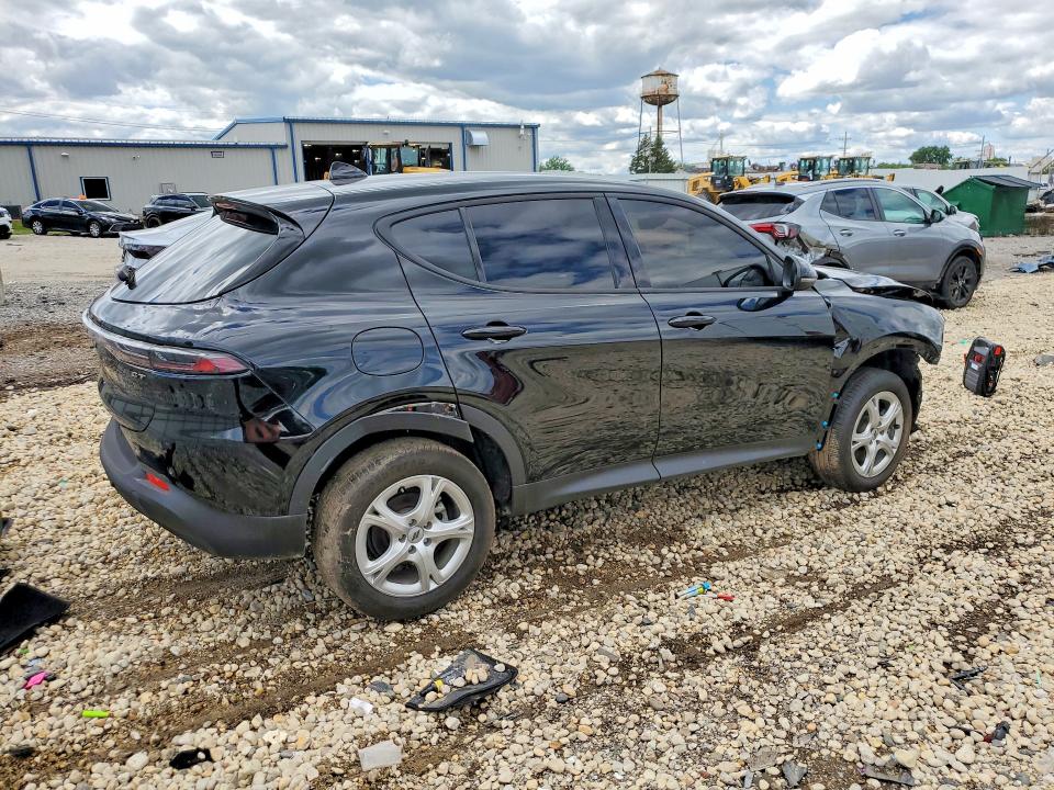 2024 Dodge Hornet VIN ZACNDFAN5R3A10576 COPART salvage auction — FRONT END, Il - Certificate Of Title, sold $2,650 on 2026-07-21 (photo 3)