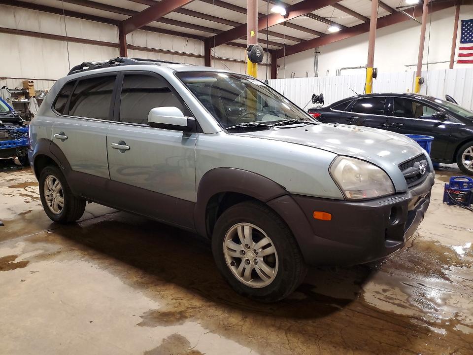 2006 Hyundai Tucson VIN KM8JN12D86U271929 COPART salvage auction — FRONT END, Pa - Certificate Of Salvage, sold $1,100 on 2026-07-24 (photo 4)