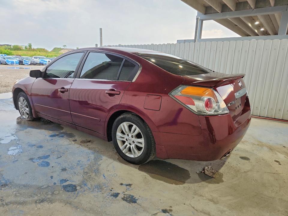 2011 Nissan Altima VIN 1N4AL2AP7BC183200 COPART salvage auction — MINOR DENT/SCRATCHES, FL - CERTIFICATE OF TITLE, sold $350 on 2026-07-02 (photo 2)