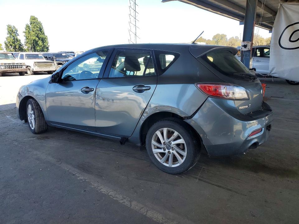 2013 Mazda 3 VIN JM1BL1LP5D1794251 COPART salvage auction — REAR END, Ca - Dis/Dlr/Exp App For Dup Clean, sold $300 on 2026-07-02 (photo 2)