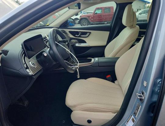 2025 Mercedes-benz VIN W1KLF6BB4SA102398 COPART salvage auction — WATER/FLOOD, Il - Salvage Cert-Flood, sold $33,750 on 2026-07-27 (photo 7)