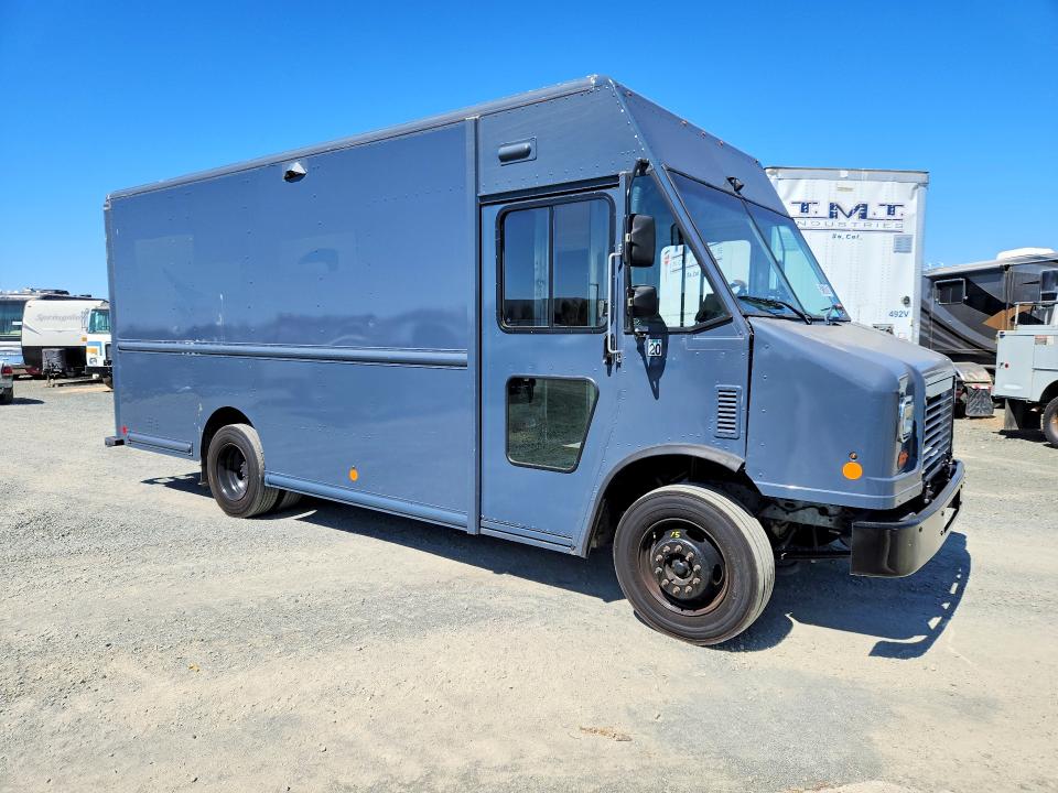 2020 Ford F59 VIN 1F65F5KN5L0A05308 COPART salvage auction — MINOR DENT/SCRATCHES, Ca - Dis/Dlr/Exp Only Clean Title, sold $3,500 on 2026-07-21 (photo 4)