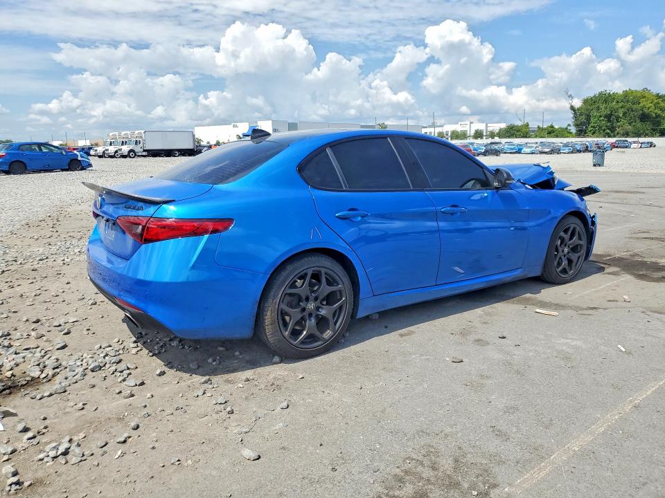 2021 Alfa romeo VIN ZARFAMAN4M7645875 COPART salvage auction — FRONT END, Fl - Cert Of Title Slvg Rebuildable, sold $5,700 on 2026-07-20 (photo 3)
