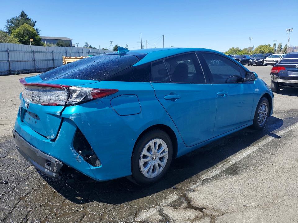 2017 Toyota Prius prime VIN JTDKARFP8H3018853 COPART salvage auction — REAR END, TN - CERTIFICATE OF TITLE, sold $2,700 on 2026-07-21 (photo 3)