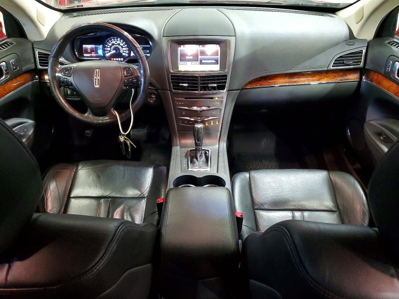 2016 Lincoln Mkt VIN 2LMHJ5AT7GBL02674 COPART salvage auction — MINOR DENT/SCRATCHES, Ma - Certificate Of Title, sold $2,350 on 2026-07-10 (photo 8)