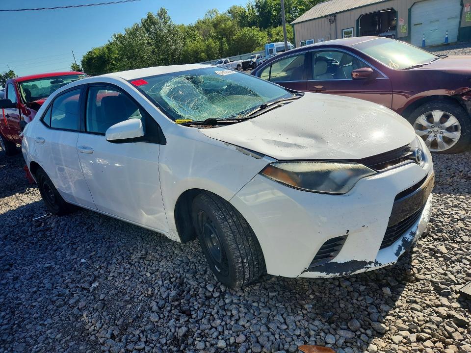 2015 Toyota VIN 5YFBURHE0FP245509 COPART salvage auction — ROOF, Il - Salvage Certificate, sold $1,900 on 2026-07-27 (photo 4)