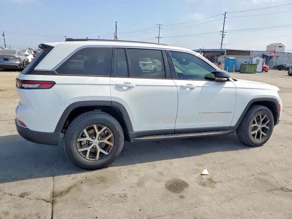 2023 Jeep Cherokee VIN 1C4RJGBG0P8883830 COPART salvage auction — SIDE, Ca - Salvage Certificate, sold $11,300 on 2026-07-29 (photo 3)