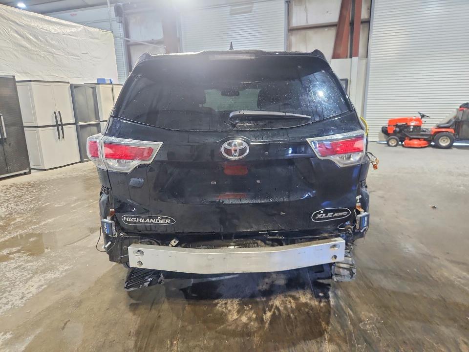 2016 Toyota Highlander VIN 5TDJKRFH1GS241881 COPART salvage auction — REAR END, Ma - Cert Of Title-Reconstrctd Coll, sold $8,000 on 2026-07-06 (photo 6)