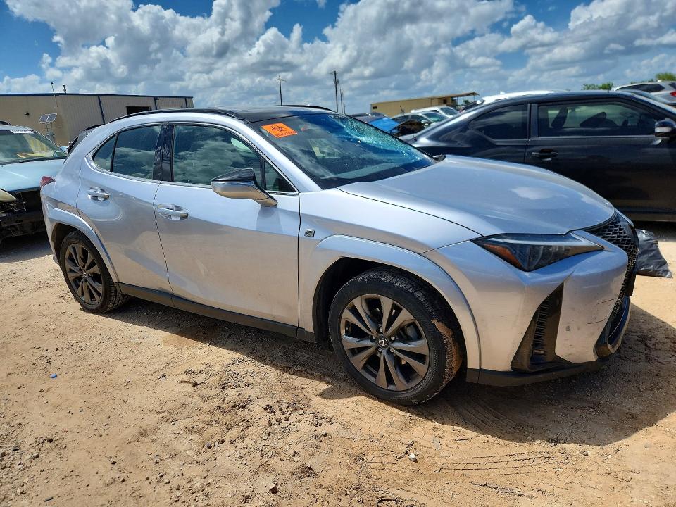 2024 Lexus Ux VIN JTHB6JBH1R2164003 COPART salvage auction — FRONT END, Tx - Salvage Vehicle Title, sold $4,050 on 2026-07-23 (photo 4)