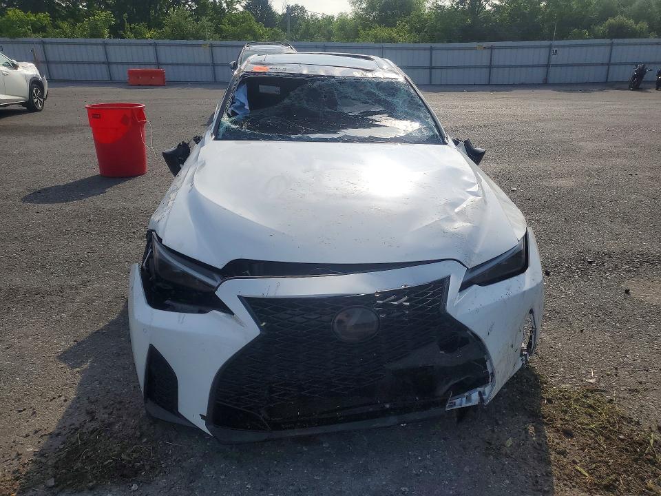 2022 Lexus Is VIN JTHGZ1E2XN5025582 COPART salvage auction — ROLLOVER, Pa - Certificate Of Salvage, sold $3,050 on 2026-07-21 (photo 5)