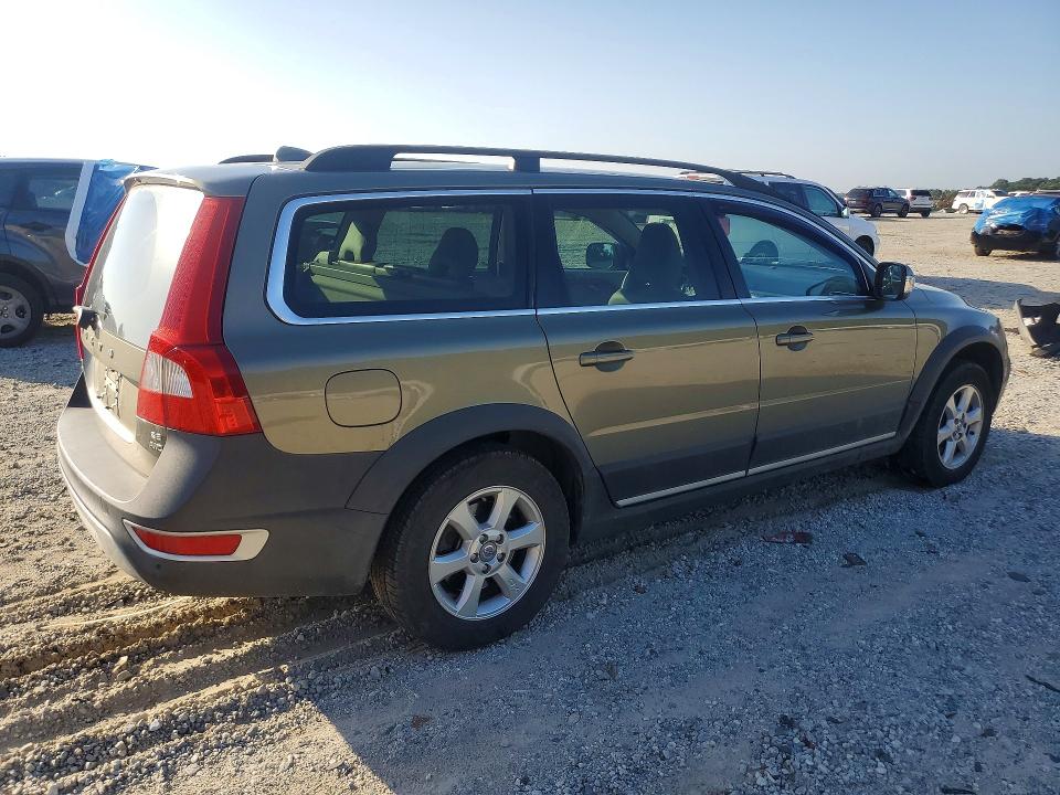 2010 Volvo Xc70 VIN YV4982BZ0A1086751 COPART salvage auction — REAR END, NC - SALVAGE CERTIFICATE OF TITLE, sold $475 on 2026-07-29 (photo 3)