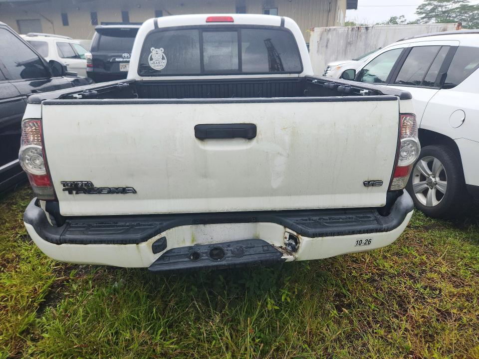 2015 Toyota Tacoma VIN 5TFLU4EN4FX135107 COPART salvage auction — UNDERCARRIAGE, Hi - Certificate Of Salvage, sold $6,300 on 2026-07-27 (photo 6)