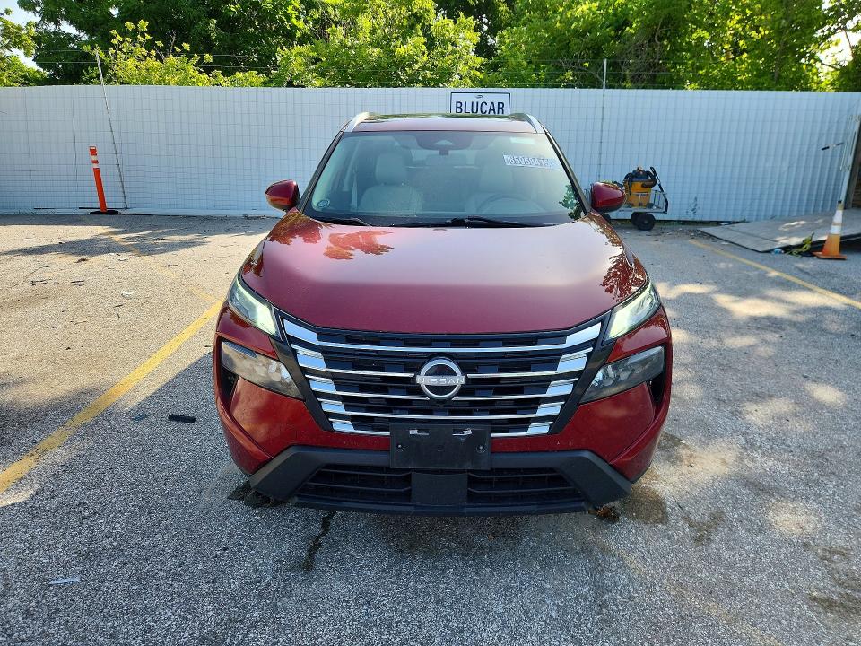 2024 Nissan Rogue VIN JN8BT3BBXRW174530 COPART salvage auction — MINOR DENT/SCRATCHES, IL - CERTIFICATE OF TITLE, sold $2,200 on 2026-07-21 (photo 5)