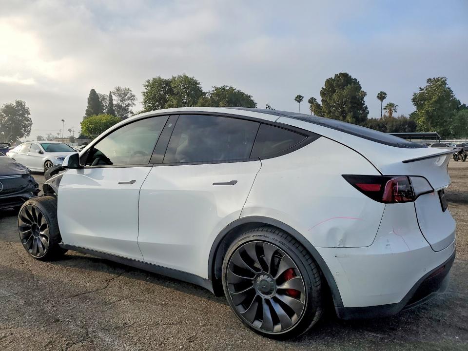 2022 Tesla Model y VIN 7SAYGDEF8NF488743 COPART salvage auction — FRONT END, Ca - Salvage Certificate, sold $9,900 on 2026-07-24 (photo 2)