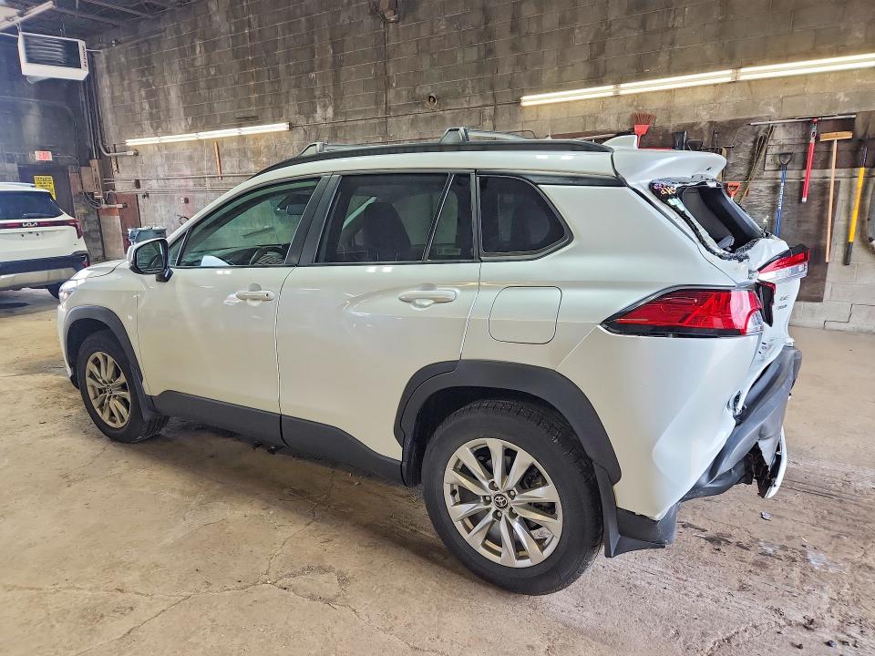 2022 Toyota Corolla cross VIN 7MUCAABG4NV043213 COPART salvage auction — REAR END, Ny - Mv-907A Salvage Certificate, sold $8,100 on 2026-07-27 (photo 2)