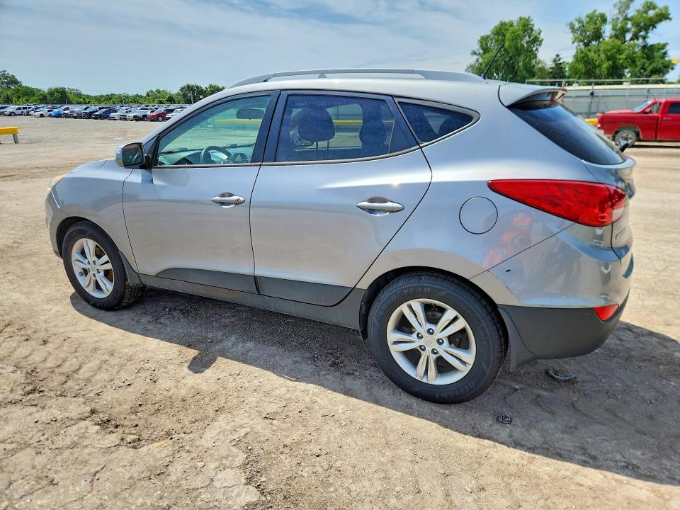 2013 Hyundai Tucson VIN KM8JU3AC5DU739250 COPART salvage auction — REAR END, Ks - Dealer Only Clean Title, sold $950 on 2026-07-06 (photo 2)