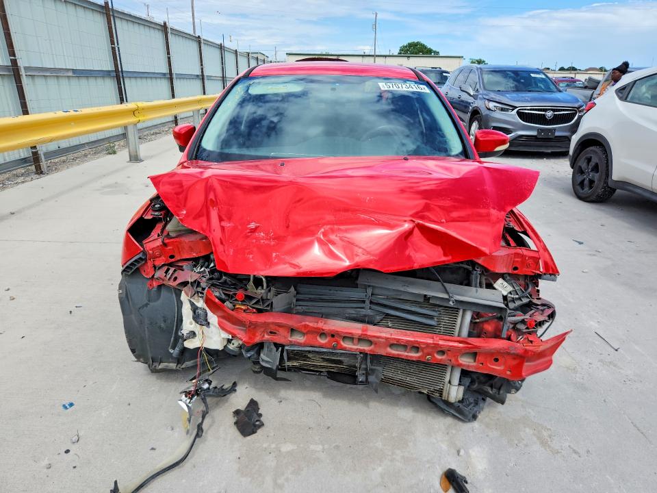 2013 Ford VIN 1FADP3F23DL144076 COPART salvage auction — FRONT END, Tx - Salvage Vehicle Title, sold $350 on 2026-07-02 (photo 5)