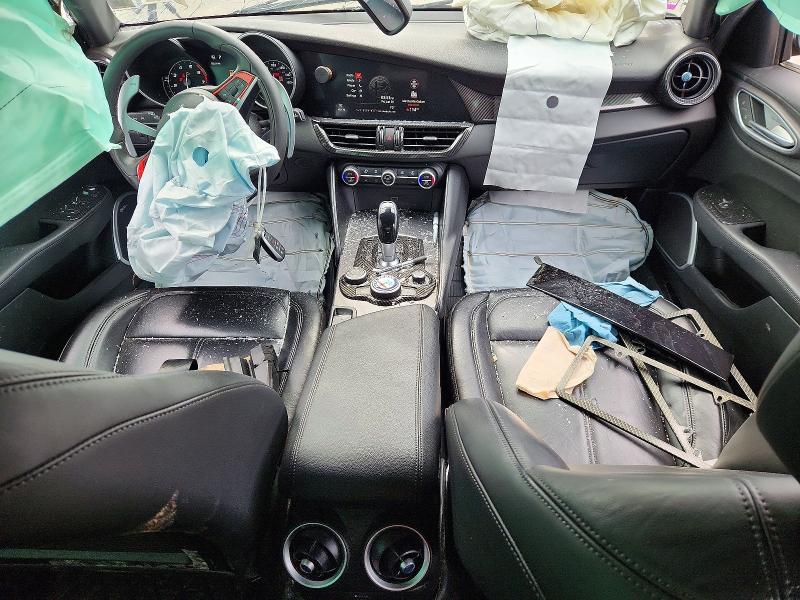 2019 Alfa romeo Giulia VIN ZARFANAN5K7621913 COPART salvage auction — ROLLOVER, Ny - Mv-907A Salvage Certificate, sold $700 on 2026-07-20 (photo 8)