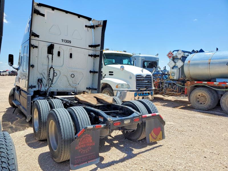 2021 Freightliner Cascadia 126 VIN 1FUJHHDR0MLMW0597 COPART salvage auction — FRONT END, IL - CERTIFICATE OF TITLE (P), sold $6,000 on 2026-07-07 (photo 3)