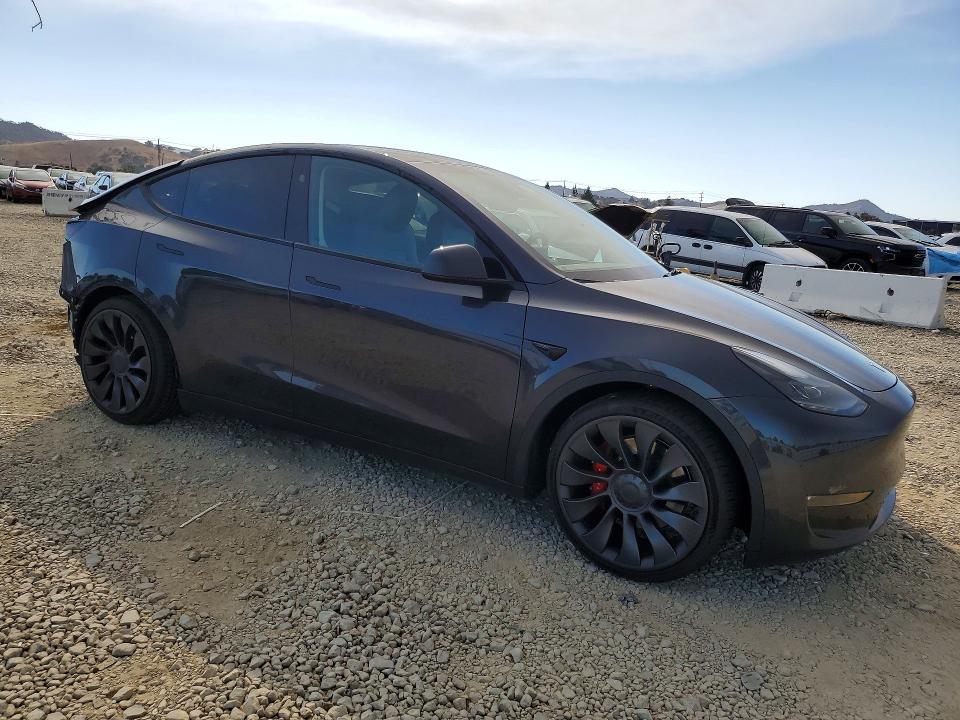2024 Tesla Model y VIN 7SAYGDEF1RF079621 COPART salvage auction — REAR END, Ca - Salvage Certificate, sold $12,800 on 2026-07-21 (photo 4)