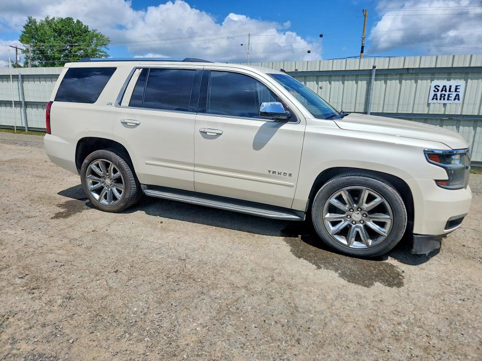 2015 Chevrolet Tahoe VIN 1GNSCCKC9FR277914 COPART salvage auction — MINOR DENT/SCRATCHES, Tx - Certificate Of Title (P), sold $5,400 on 2026-07-09 (photo 4)