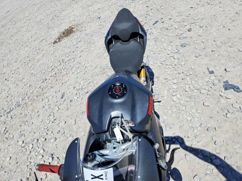 2025 Ducati Panigale VIN ZDMHAATWXSB016191 COPART salvage auction — SIDE, Salvage Title, sold $6,400 on 2026-08-13 (photo 5)