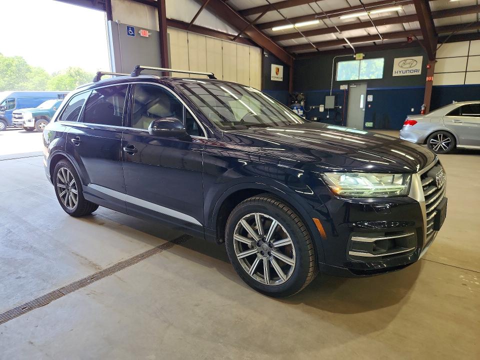 2017 Audi Q7 VIN WA1VAAF7XHD036659 COPART salvage auction — SIDE, NY - CERTIFICATE OF TITLE (P), sold $6,900 on 2026-07-02 (photo 4)